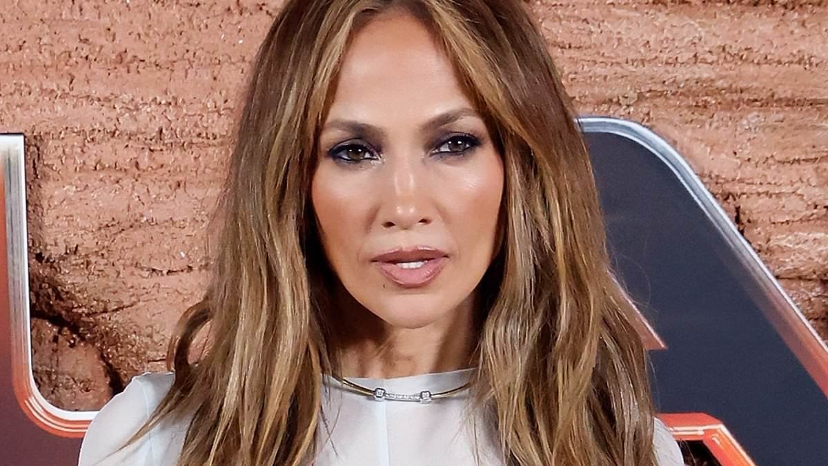 Jennifer Lopez CANCELS summer tour 'to be with her children, family