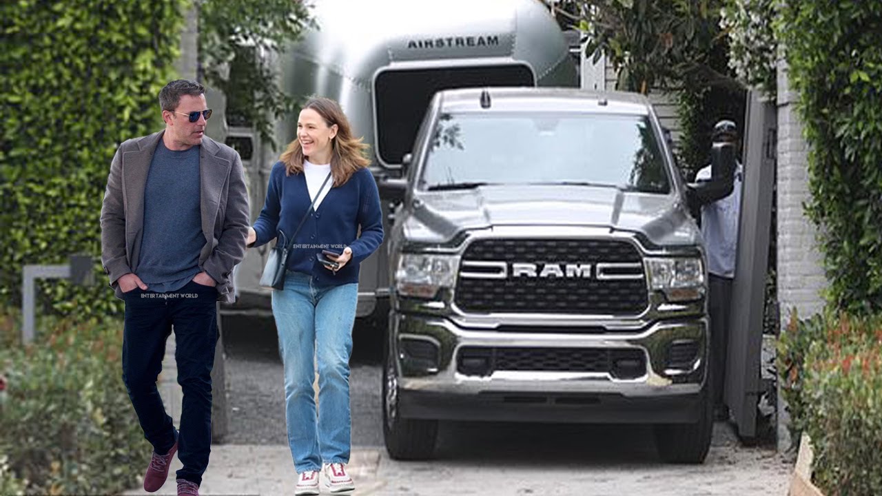 It turns out Ben Affleck rented Airstream RV to vacation with Jennifer