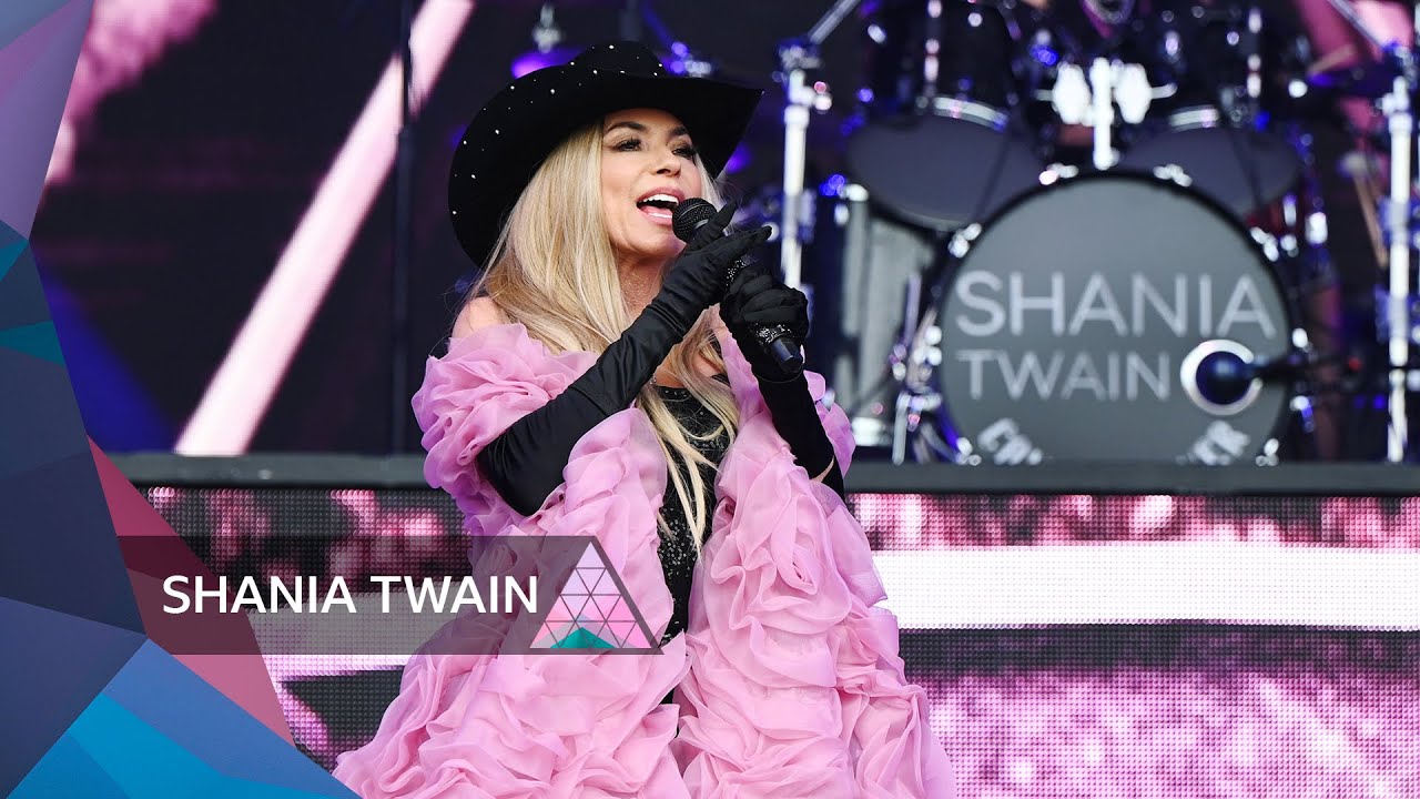 Shania Twain Man! I Feel Like a Woman! (Glastonbury 2024) INBELLA