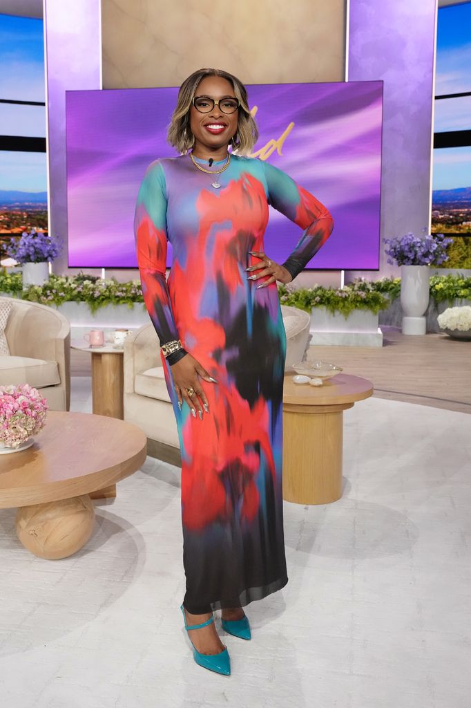 Jennifer Hudson on her show in vibrant slinky dress